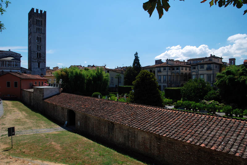 Lucca - Palazzo Pfanner gardens and Basilica di San Frediano